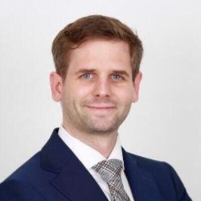 Dr. Matthias Bucher